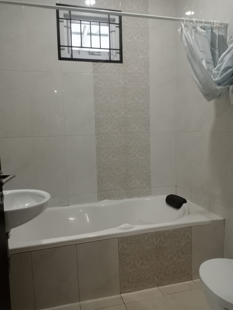 Rumah Disewakan di Cluster Taman Dago Lippo Cikarang